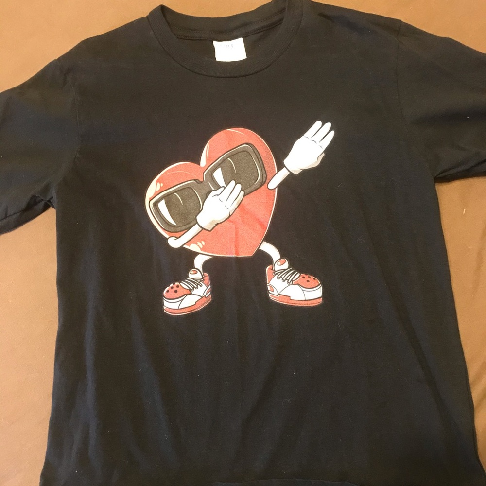 Dabbing Heart t-shirt